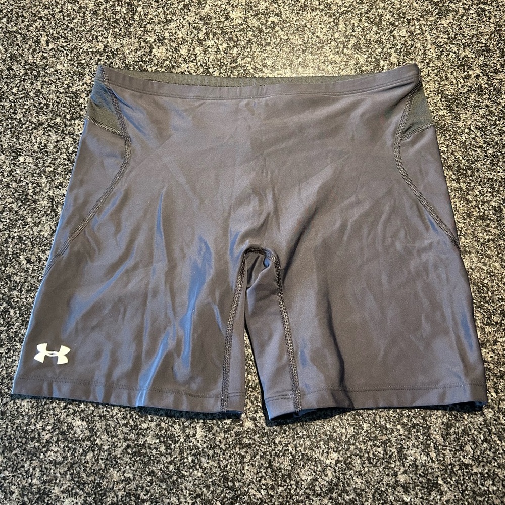 Under Armour Women's Black Bike Shorts